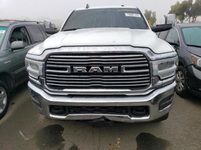 3C6UR5FL4MG570680 - 2021 RAM 2500 LARAMIE WHITE photo 5