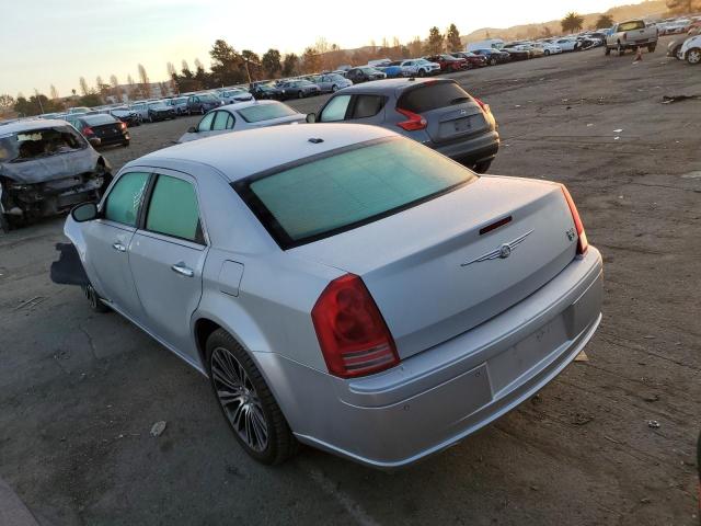 2C3CA9CT2AH329370 - 2010 CHRYSLER 300 S SILVER photo 2