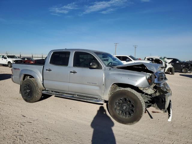 5TFJU4GN0CX025994 - 2012 TOYOTA TACOMA DOUBLE CAB PRERUNNER GRAY photo 4