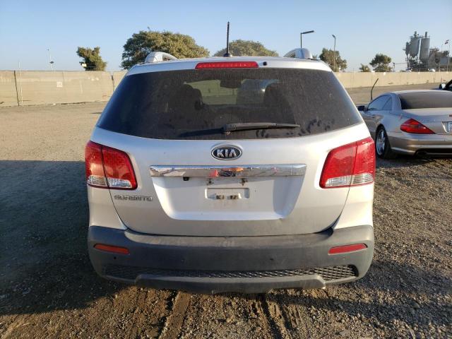 5XYKT4A61CG209661 - 2012 KIA SORENTO BASE SILVER photo 6