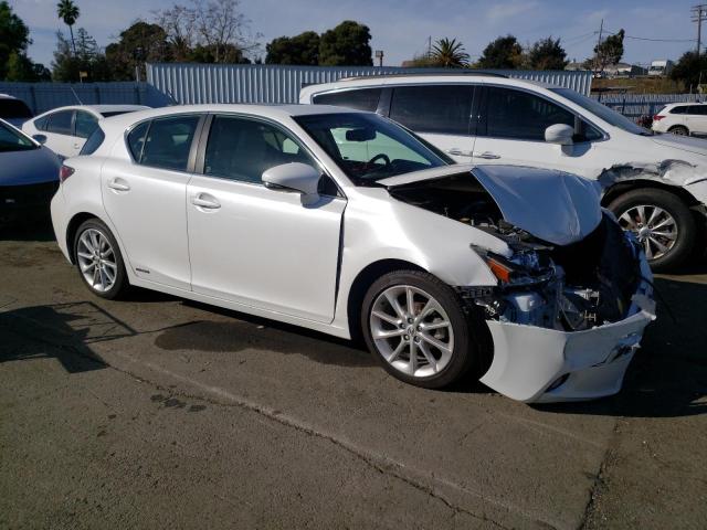 JTHKD5BH2C2106163 - 2012 LEXUS CT 200 WHITE photo 4