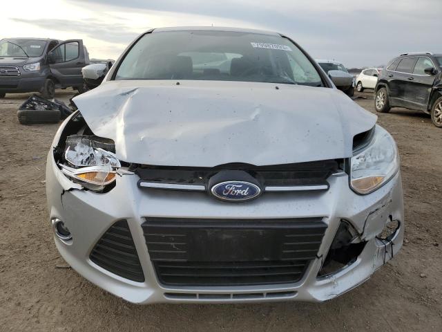 1FAHP3K29CL330100 - 2012 FORD FOCUS SE GRAY photo 5