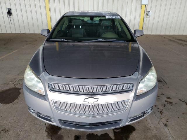 1G1ZK57748F195717 - 2008 CHEVROLET MALIBU LTZ ნაცრისფერი ფოტო 5
