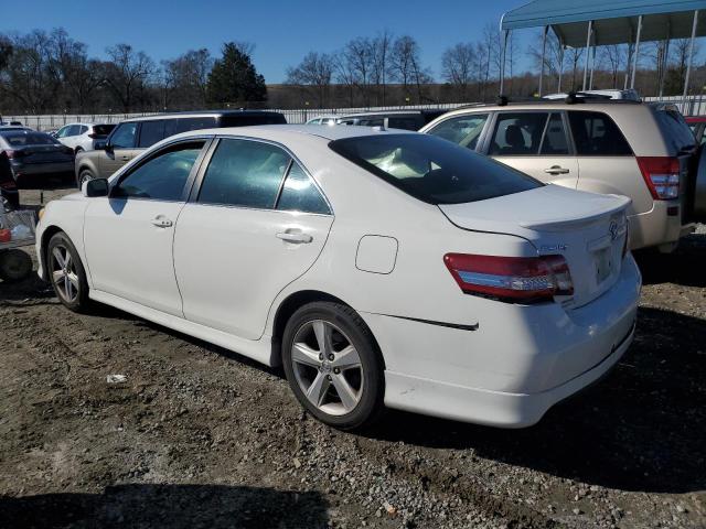 4T1BF3EK0BU668925 - 2011 TOYOTA CAMRY BASE WHITE photo 2