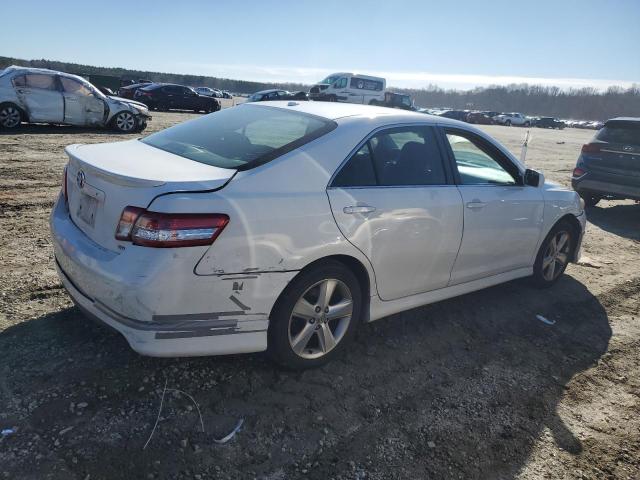 4T1BF3EK0BU668925 - 2011 TOYOTA CAMRY BASE WHITE photo 3