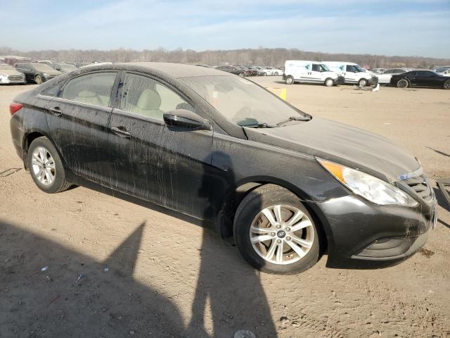 5NPEB4AC2DH665040 - 2013 HYUNDAI SONATA GLS BLACK photo 4