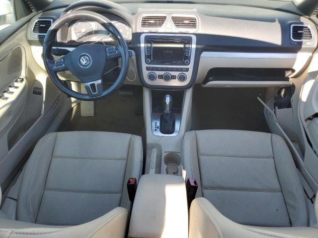 WVWBW8AH7DV005344 - 2013 VOLKSWAGEN EOS KOMFORT WHITE photo 8