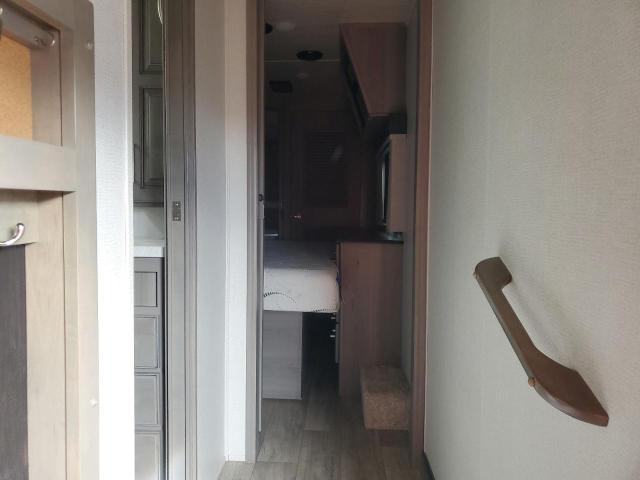 4YDF37020M4700012 - 2021 KEYSTONE MONTANA CREAM photo 6