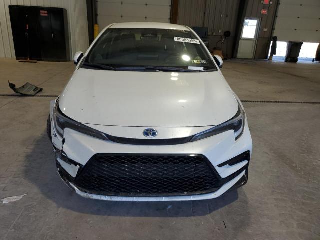 JTDBDMHE5RJ005710 - 2024 TOYOTA COROLLA LE Սպիտակ լուսանկար 5