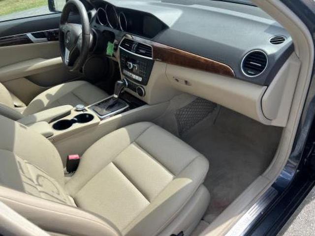 WDDGF8AB3EG197827 - 2014 MERCEDES-BENZ C 300 4MATIC GRAY photo 9