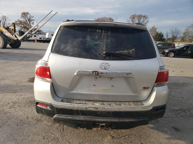 5TDBK3EH5CS164655 - 2012 TOYOTA HIGHLANDER BASE SILVER photo 6