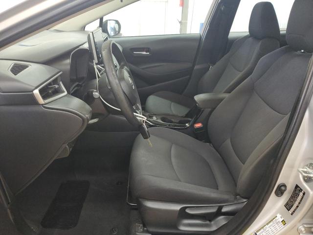 5YFEPRAE2LP099043 - 2020 TOYOTA COROLLA LE 银色 照片 7