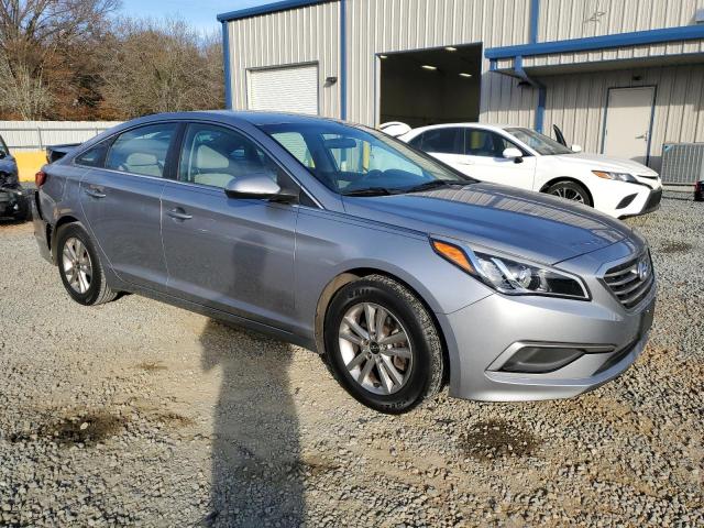 5NPE24AF6HH490727 - 2017 HYUNDAI SONATA SE SILVER photo 4