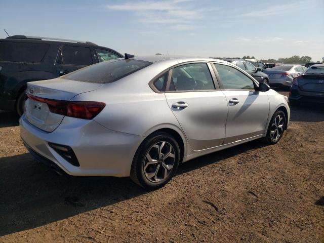 3KPF24AD0KE010468 - 2019 KIA FORTE FE 银色 照片 3