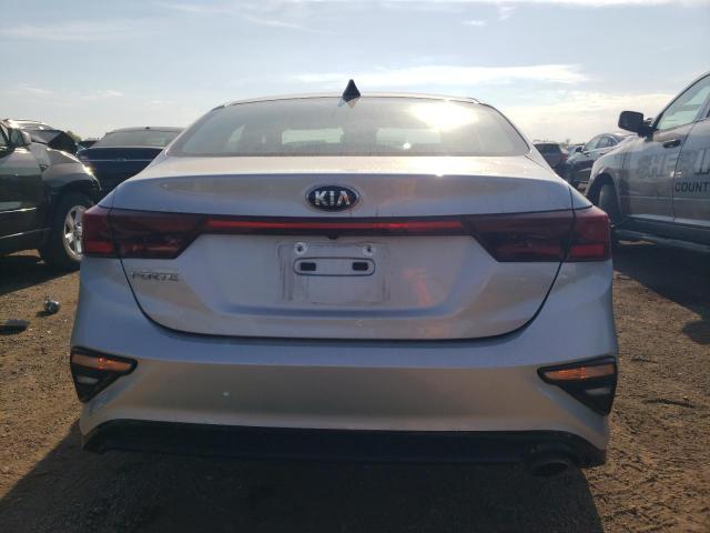 3KPF24AD0KE010468 - 2019 KIA FORTE FE 银色 照片 6