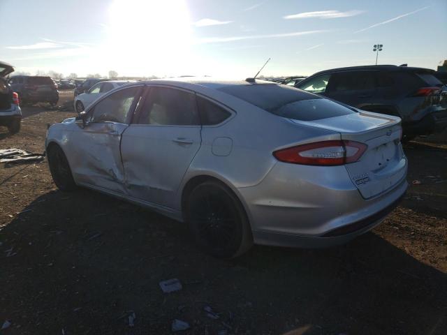 3FA6P0HD0GR111354 - 2016 FORD FUSION SE SILVER photo 2