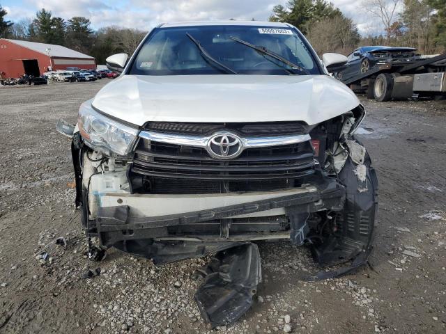 5TDBKRFH8FS148715 - 2015 TOYOTA HIGHLANDER LE WHITE photo 5