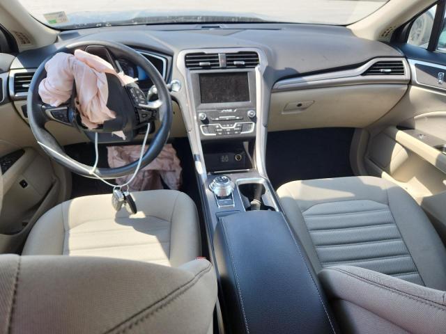 3FA6P0LU6KR100763 - 2019 FORD FUSION SE BLACK photo 8