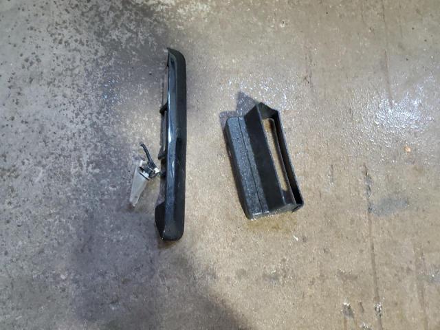 JTLKT324X54004532 - 2005 TOYOTA SCION XB BLACK photo 13