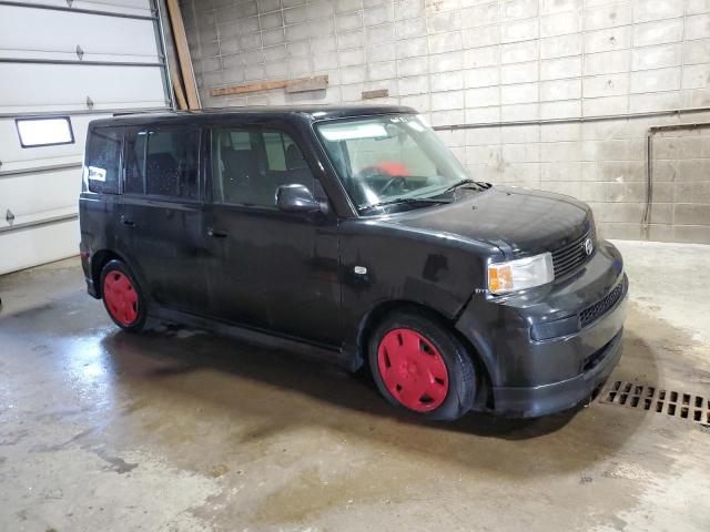 JTLKT324X54004532 - 2005 TOYOTA SCION XB BLACK photo 4