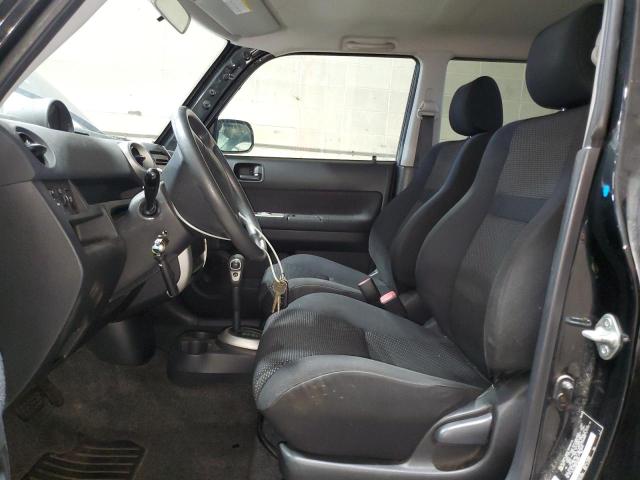 JTLKT324X54004532 - 2005 TOYOTA SCION XB BLACK photo 7