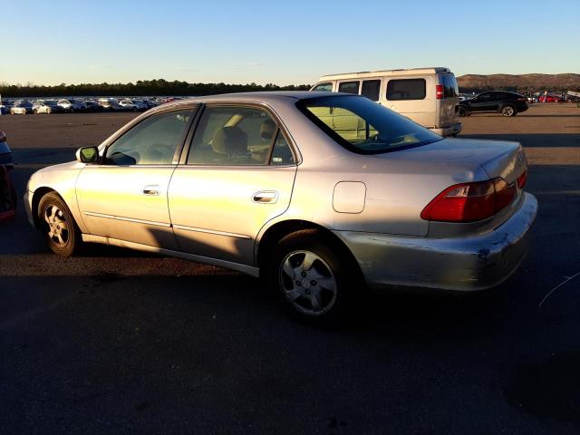 1HGCG6678WA143525 - 1998 HONDA ACCORD EX SILVER photo 2