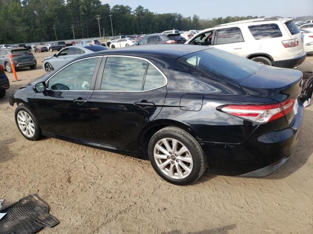 4T1B11HK8JU069753 - 2018 TOYOTA CAMRY L BLACK photo 2
