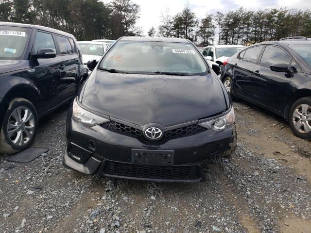 JTNKARJE3JJ559134 - 2018 TOYOTA COROLLA IM BLACK photo 5