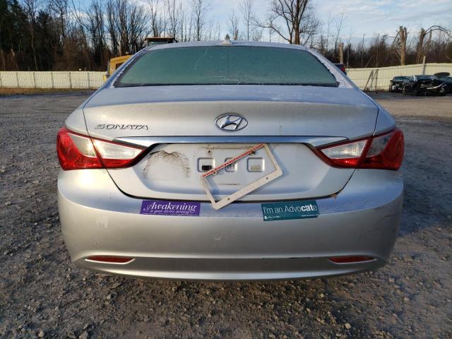 5NPEB4AC1BH197234 - 2011 HYUNDAI SONATA GLS SILVER photo 6