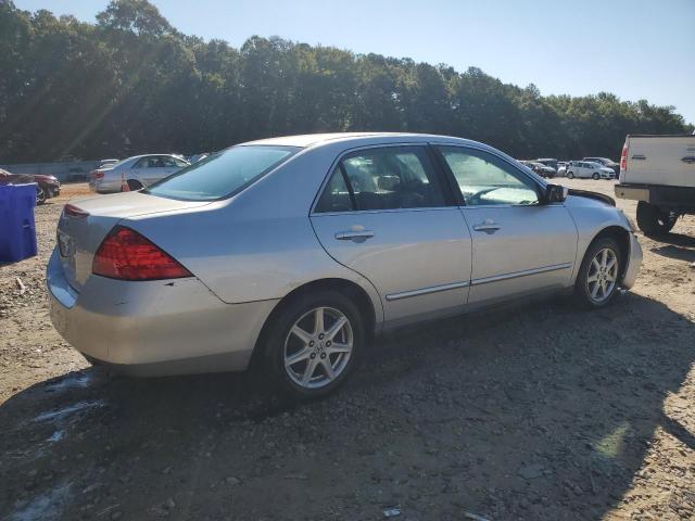 1HGCM56426A003902 - 2006 HONDA ACCORD LX 银色 照片 3