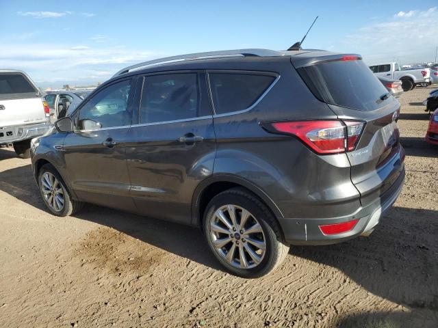 1FMCU0J90JUD22433 - 2018 FORD ESCAPE TITANIUM Графитовый фото 2