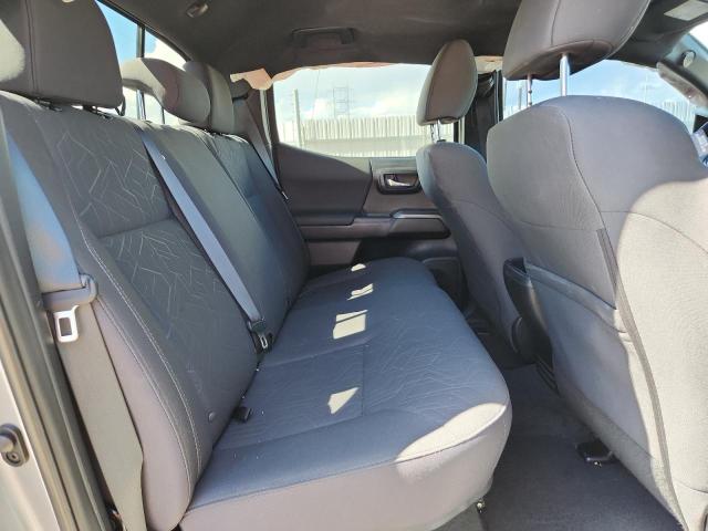 3TMCZ5AN5HM046944 - 2017 TOYOTA TACOMA DOUBLE CAB 银色 照片 10