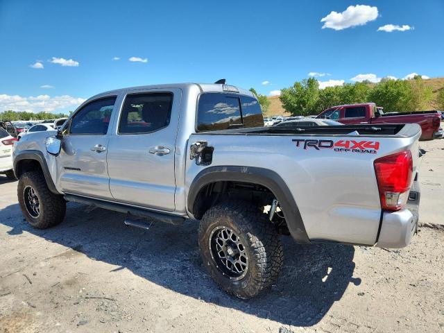 3TMCZ5AN5HM046944 - 2017 TOYOTA TACOMA DOUBLE CAB 银色 照片 2