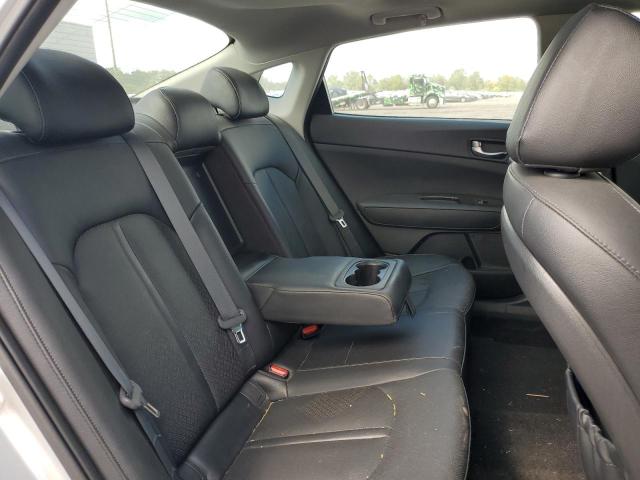 5XXGU4L32JG193266 - 2018 KIA OPTIMA EX Gümüş foto 10