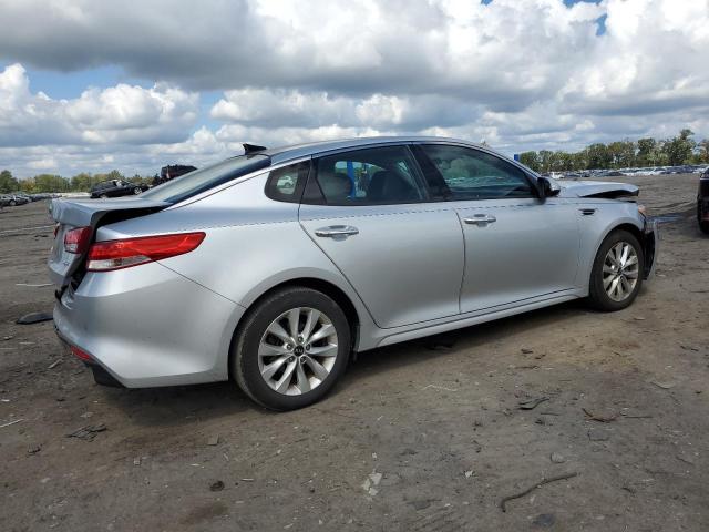 5XXGU4L32JG193266 - 2018 KIA OPTIMA EX Gümüş foto 3