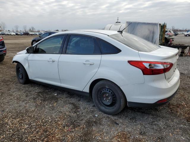 1FADP3F27DL365194 - 2013 FORD FOCUS SE WHITE photo 2