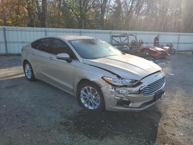 3FA6P0HD4KR203849 - 2019 FORD FUSION SE CREAM photo 4