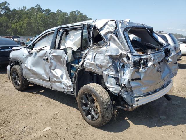 2T3H1RFV4RC257244 - 2024 TOYOTA RAV4 LE 银色 照片 2