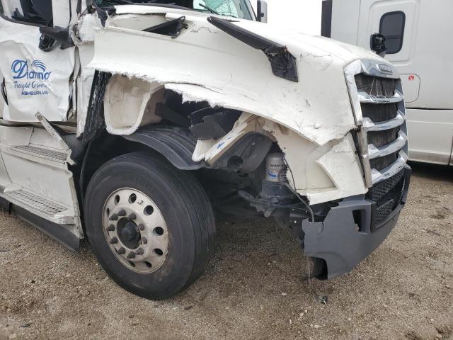 3AKJHHDR2MSMV0156 - 2021 FREIGHTLINER CASCADIA 126 WHITE photo 9