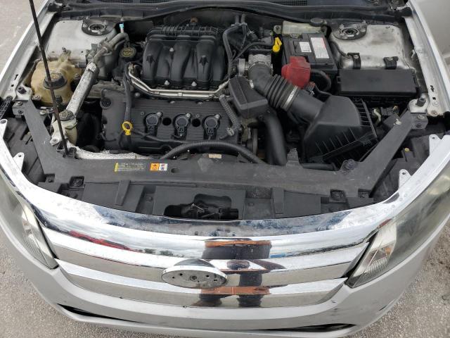 3FAHP0HG4CR197118 - 2012 FORD FUSION SE SILVER photo 11