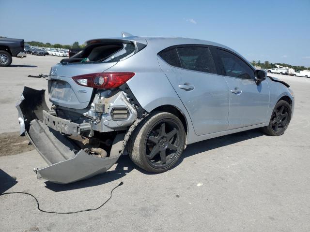 3MZBN1L39JM268739 - 2018 MAZDA 3 TOURING ვერცხლისფერი ფოტო 3