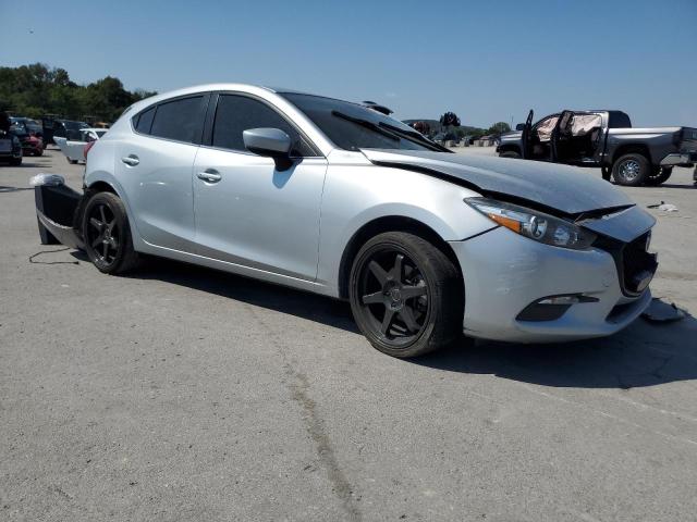 3MZBN1L39JM268739 - 2018 MAZDA 3 TOURING ვერცხლისფერი ფოტო 4