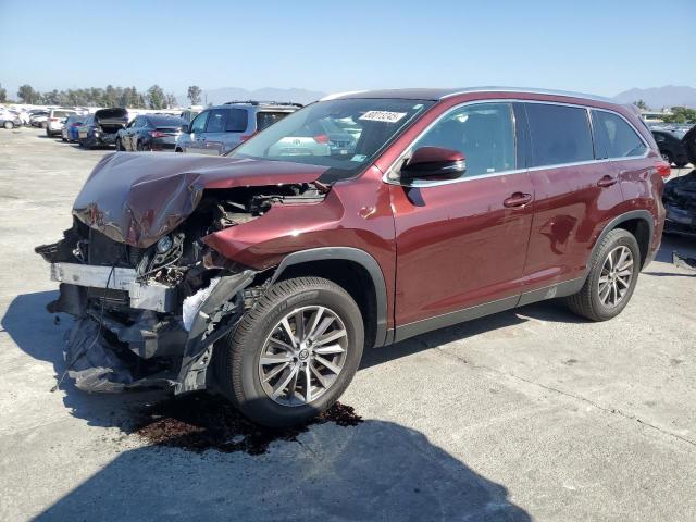 2019 TOYOTA HIGHLANDER SE, 