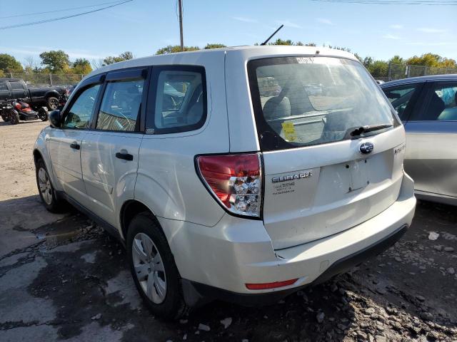 JF2SH616X9H700700 - 2009 SUBARU FORESTER 2.5X WHITE photo 3