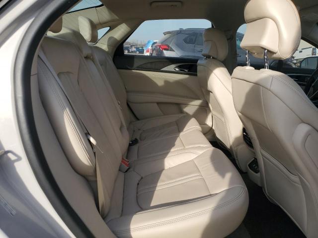 3LN6L5D94KR600140 - 2019 LINCOLN MKZ RESERVE I WHITE photo 10