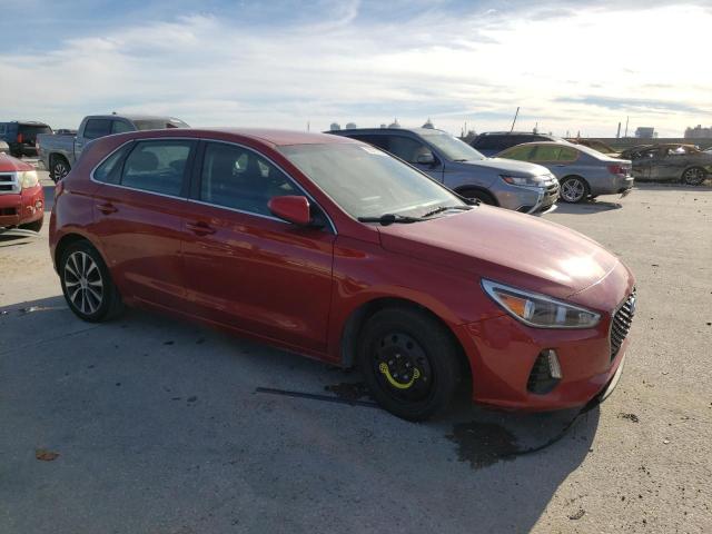 KMHH35LEXJU066589 - 2018 HYUNDAI ELANTRA GT RED photo 4