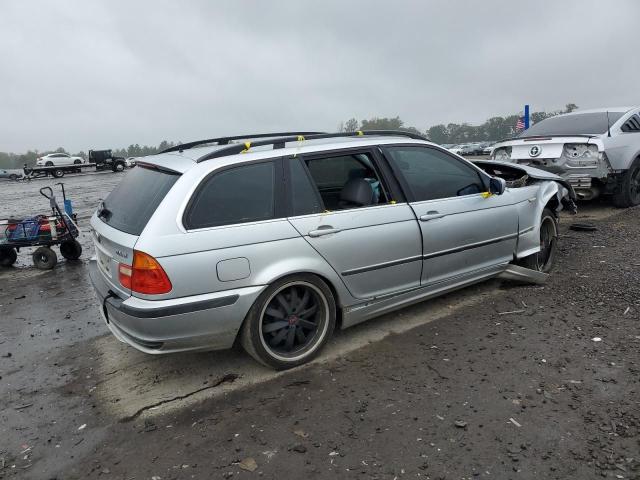 WBAEP33462PF01163 - 2002 BMW 325 XIT SILVER photo 3