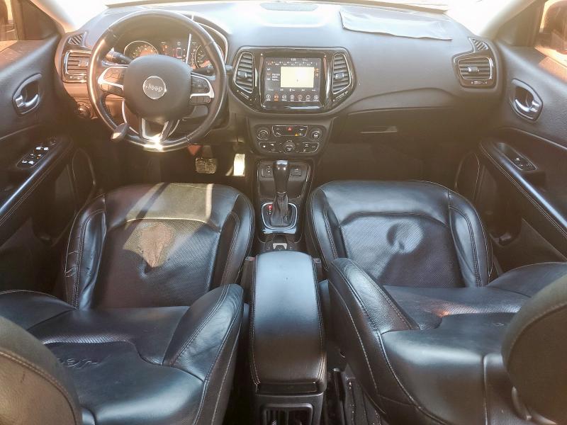 3C4NJCCB1JT357919 - 2018 JEEP COMPASS LIMITED 蓝色 照片 8