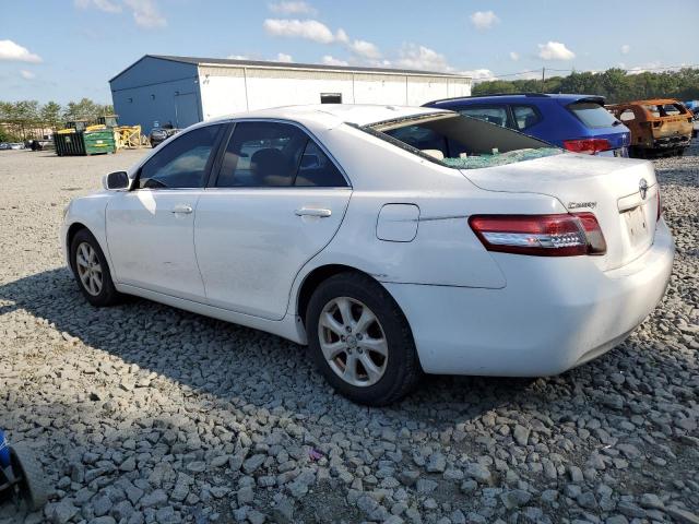 4T1BF3EK0BU651719 - 2011 TOYOTA CAMRY BASE Biały zdjęcie 2