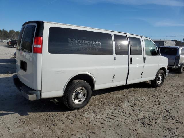 1GAZGPFG2J1317265 - 2018 CHEVROLET EXPRESS G3 LT WHITE photo 3